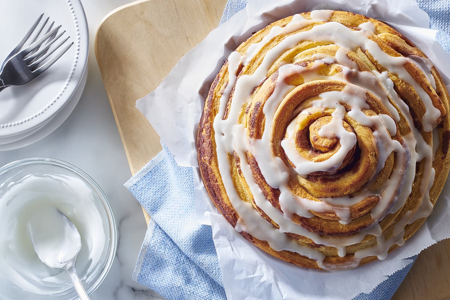 Pillsbury large cinnamon roll